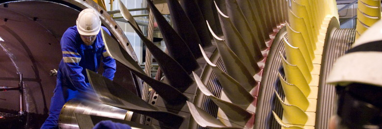 workerturbine02